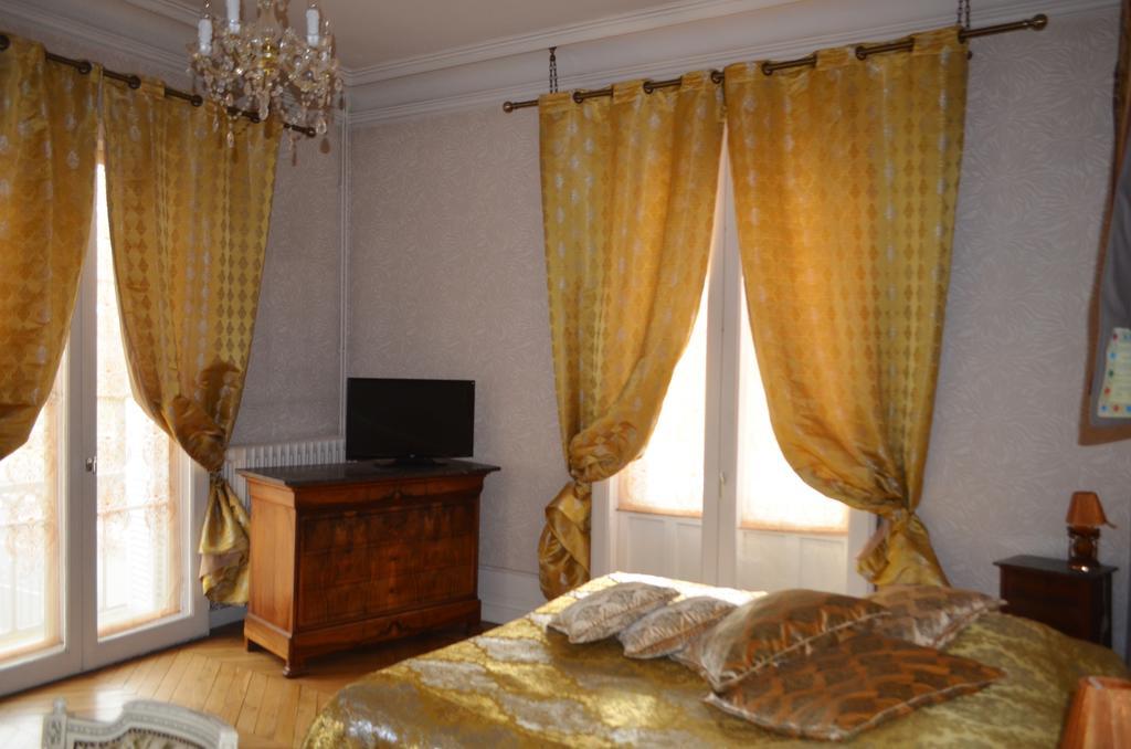 Bed and Breakfast Lit En Loire Saint-Cyr-sur-Loire Exterior foto